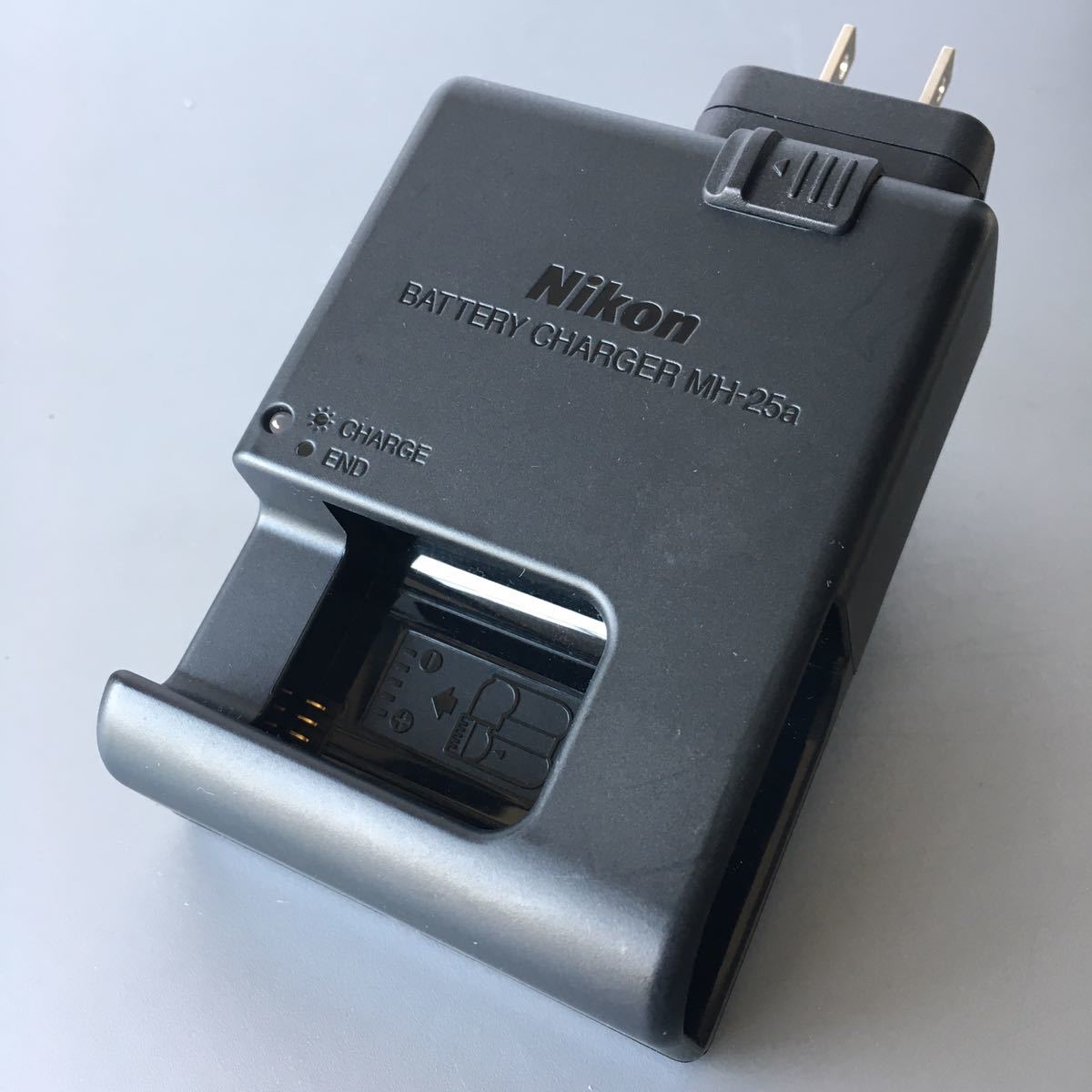 ［Nikon MH-25a］ニコン純正　バッテリーチャージャー【中古美品】 ☆送料無料☆
