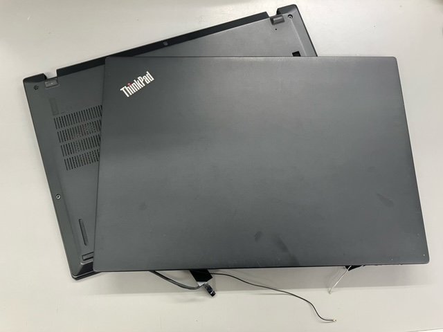ThinkPad X390 13.3' LCD PANEL付/KBベゼル/BASE COVERセット 97491