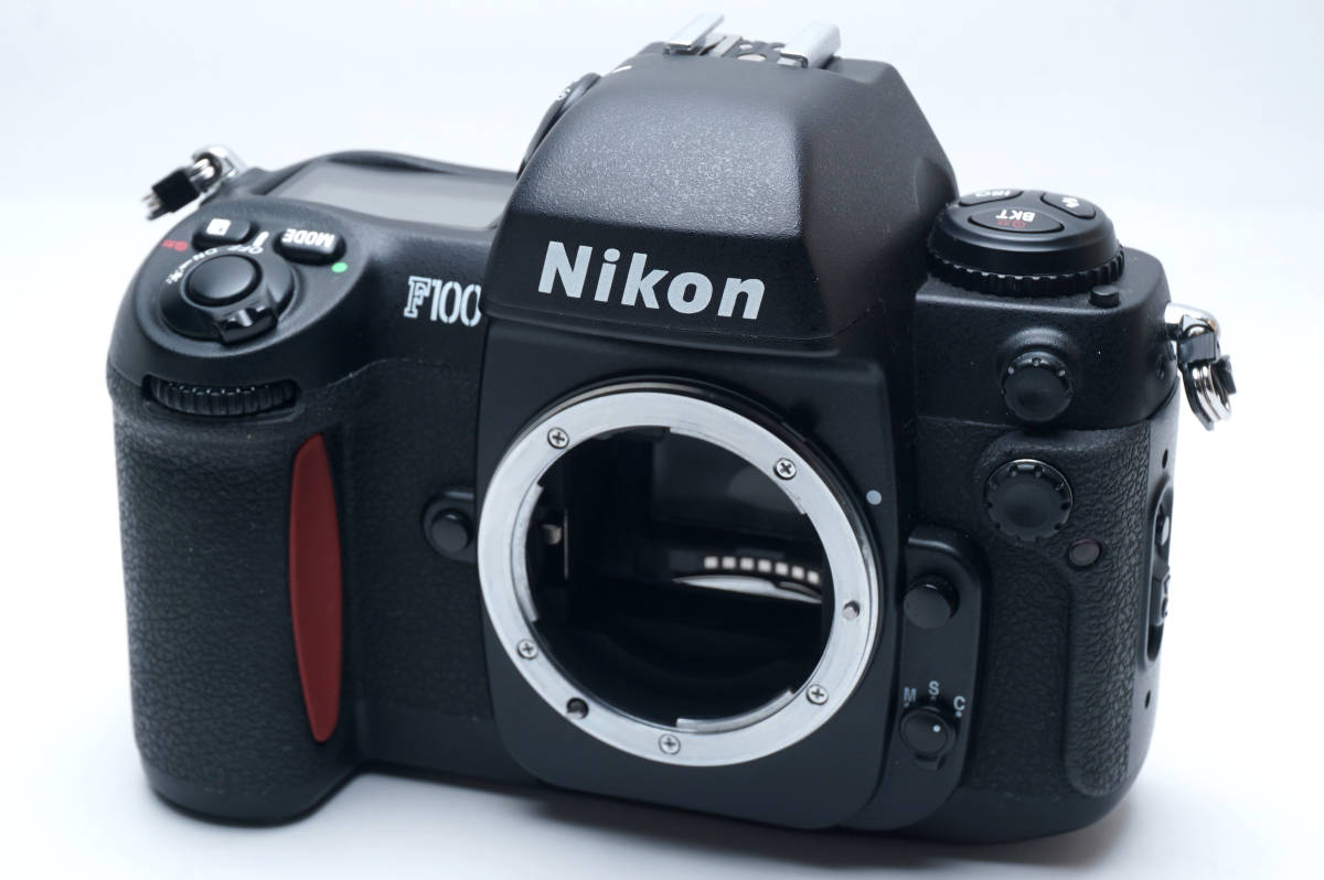 Nikon F100 ボディ本体 元箱付属 ニコン 美品（裏蓋べたつきあり 