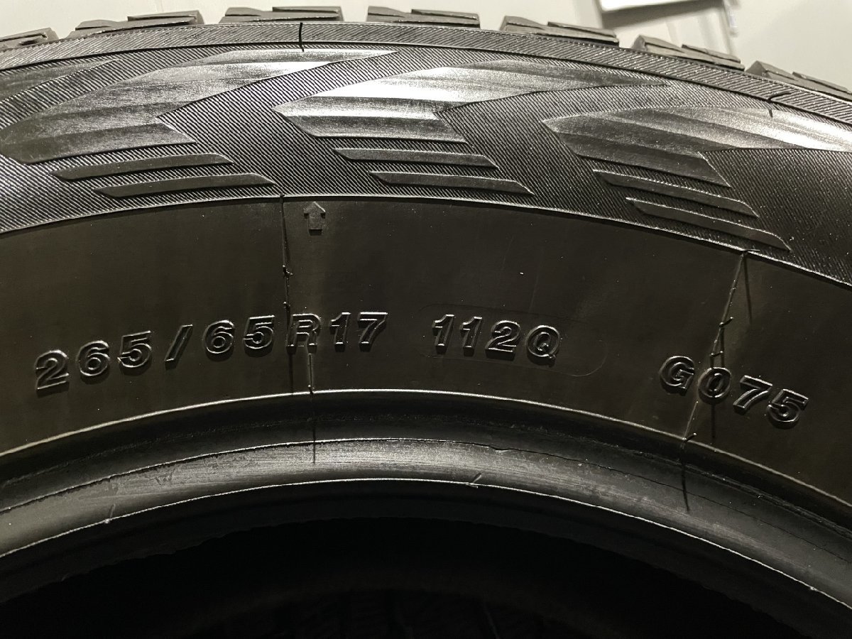 G075 Yokohama iceGUARD deals cheapest 285&frasl;60R18 YOKOHAMA iceGUARD G075 265/65R17 17インチ スタッドレス 4本 20年製 バリ溝 ランクルプラド ハイラックスサーフ等　(MTH393)