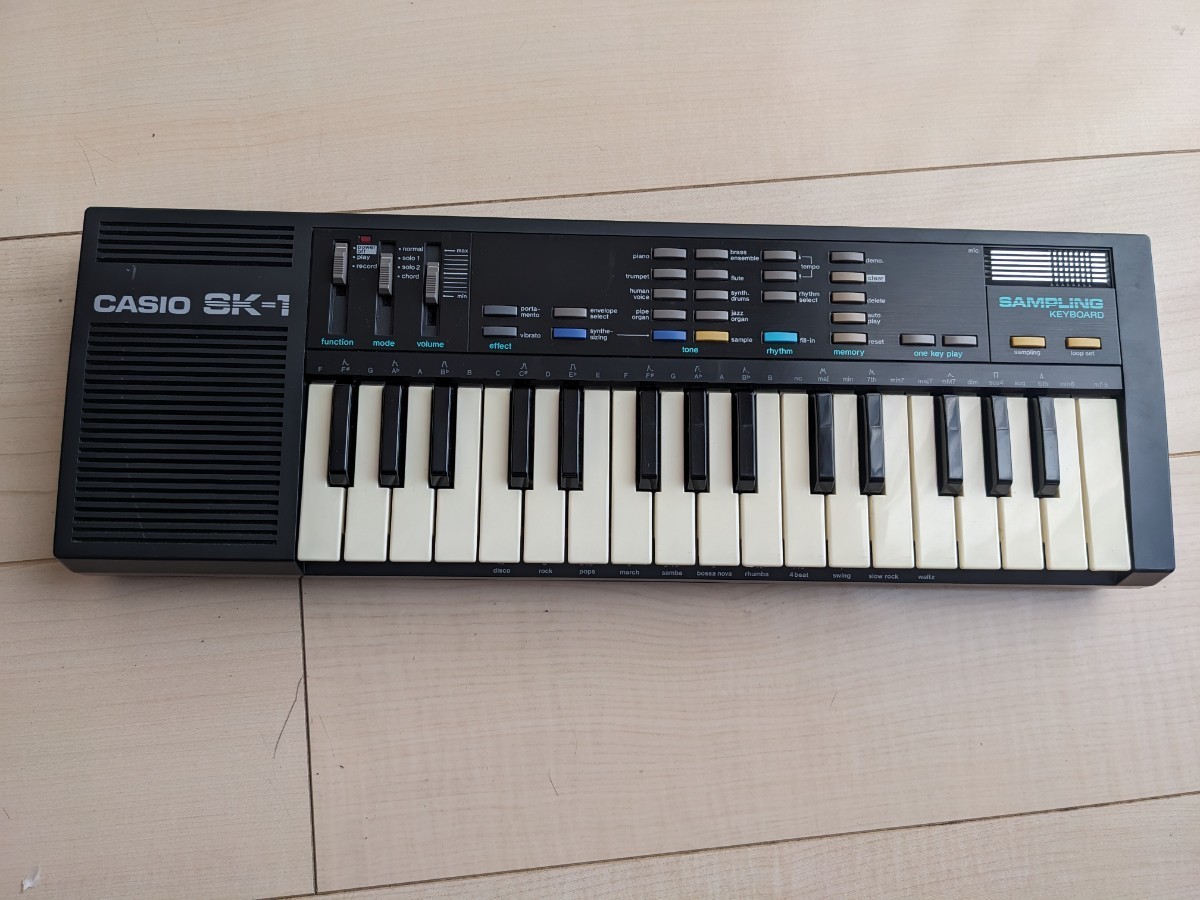 カシオ サンプリングキーボード CASIO SK-1