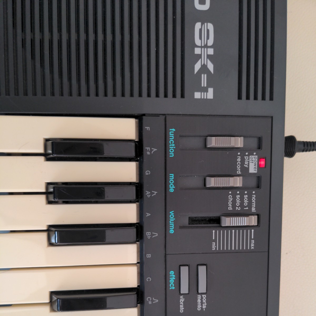 カシオ サンプリングキーボード CASIO SK-1