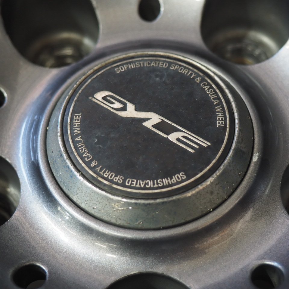 21年製 バリ山 ヨコハマ iceGUARD iG60 / GYLE【 205/60R16 / 6.5J +47