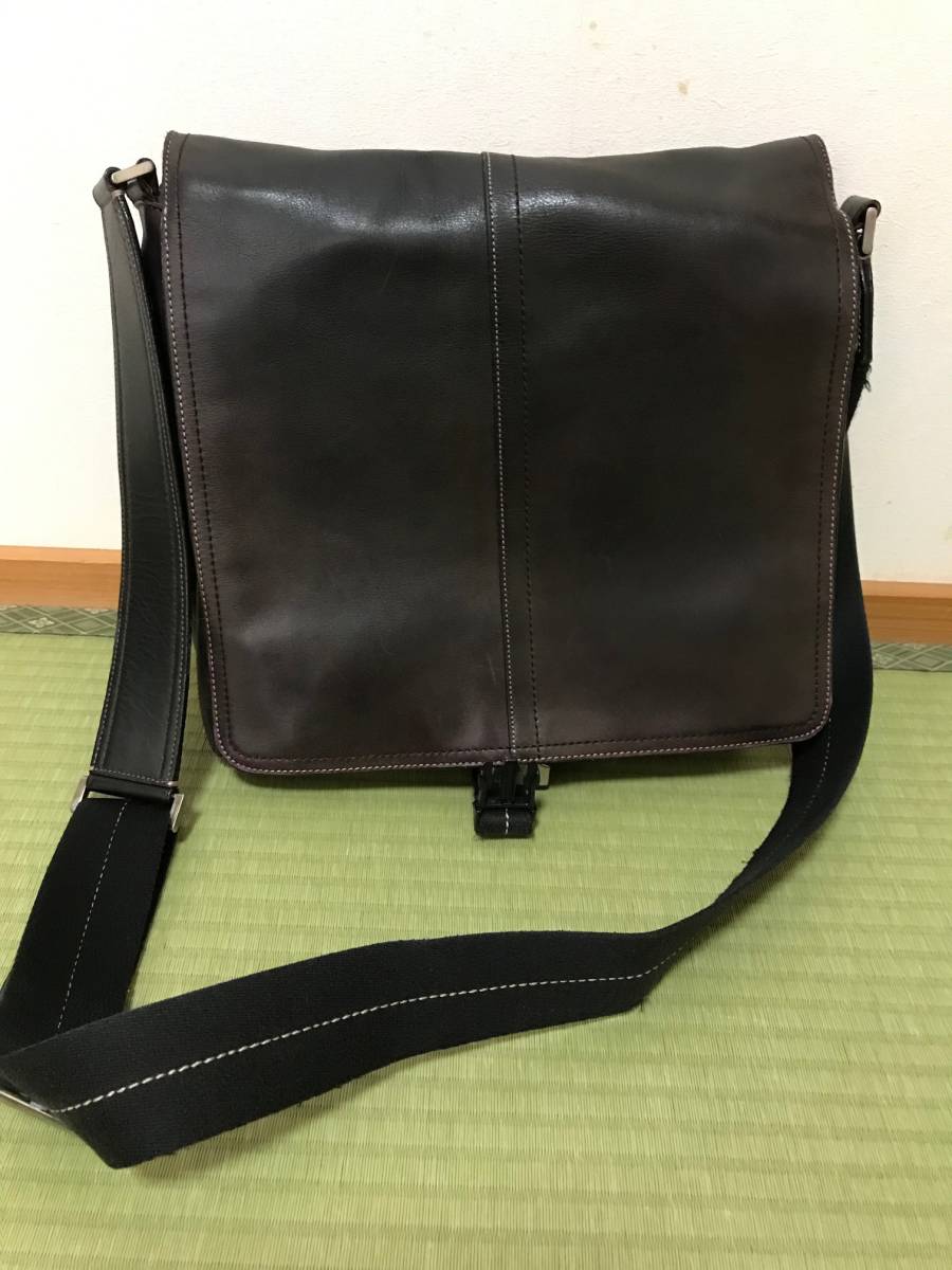 コーチ　COACH　レザーショルダーバッグ 