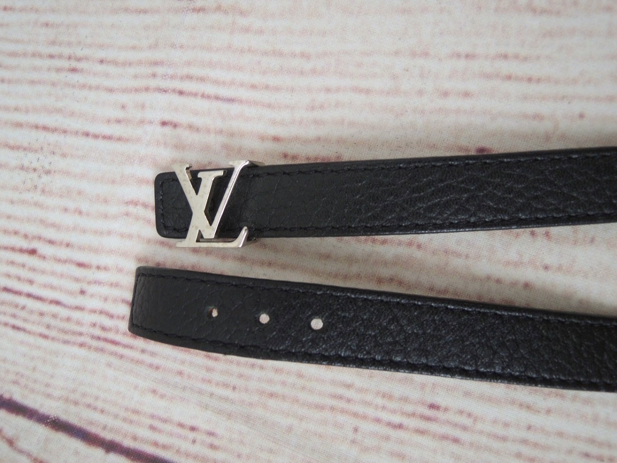 LOUIS VUITTON ルイ・ヴィトン 2重巻き レザーブレスレットLVベルト 