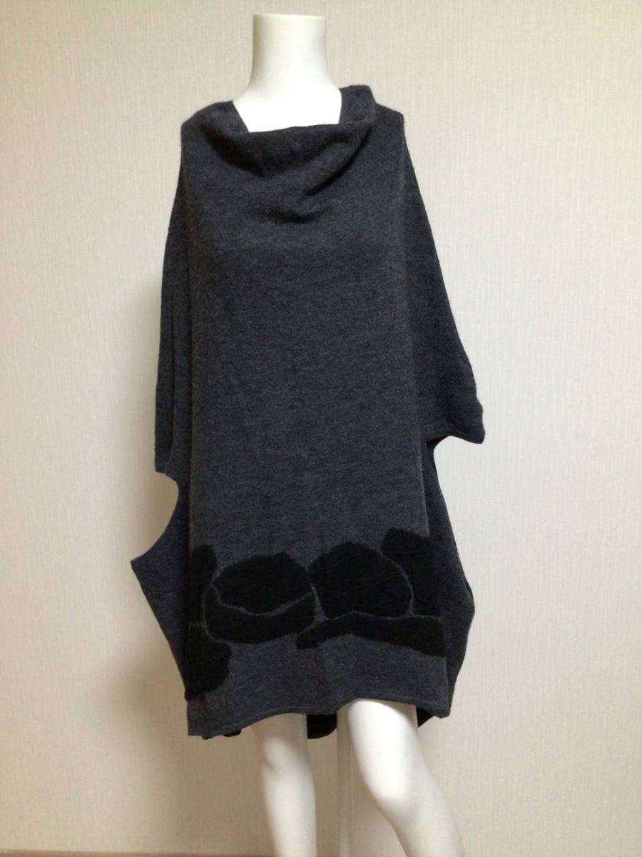 9967／センソユニコ／m_mefu ウール100％デザイン性のあるニットワンピース／グレー系／40／08224021