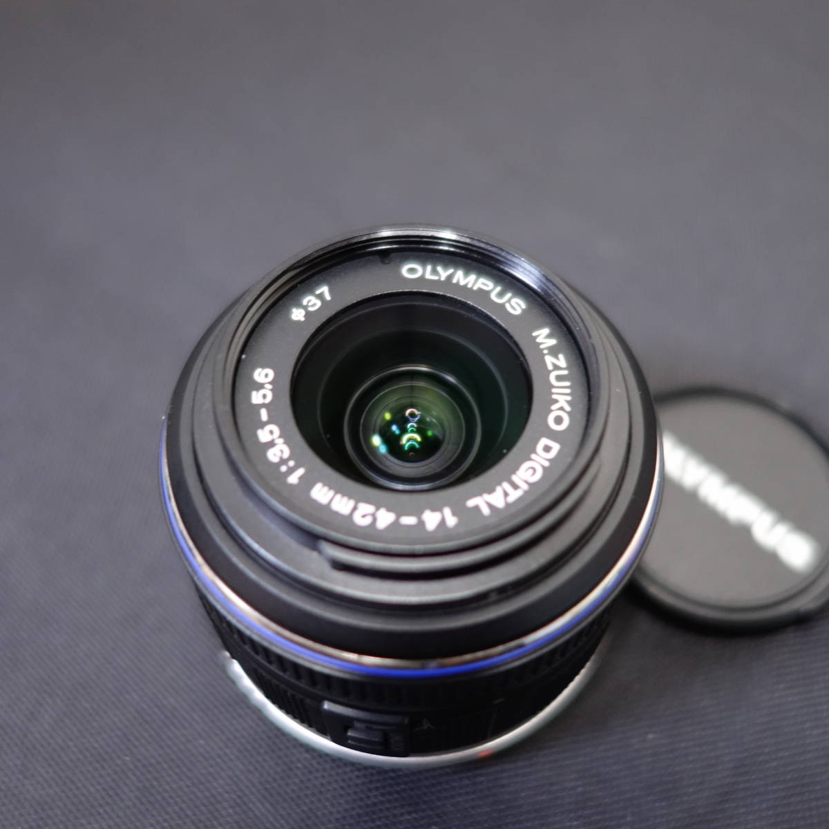 OM SYSTEM M.Zuiko Digital ED 14-42mm f/3.5-5.6 EZ (Chính hãng