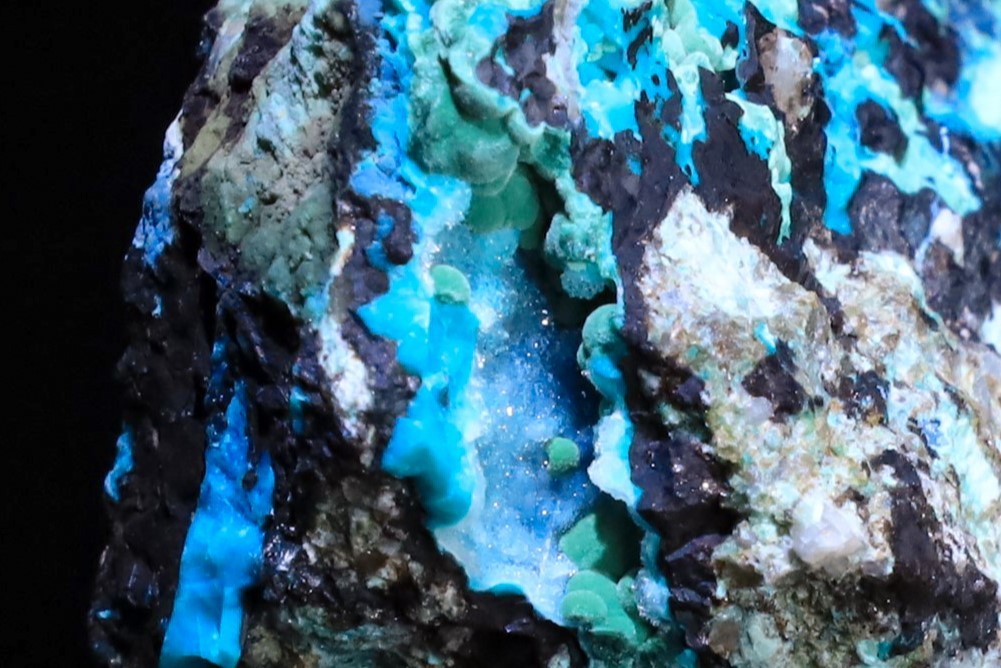 2019年閉山スコーピオンジンク鉱山産 24g ★希少なチョコミント的結晶★ クリソコラ クォーツ マラカイト 天然石 鉱物 標本｜ナミビア