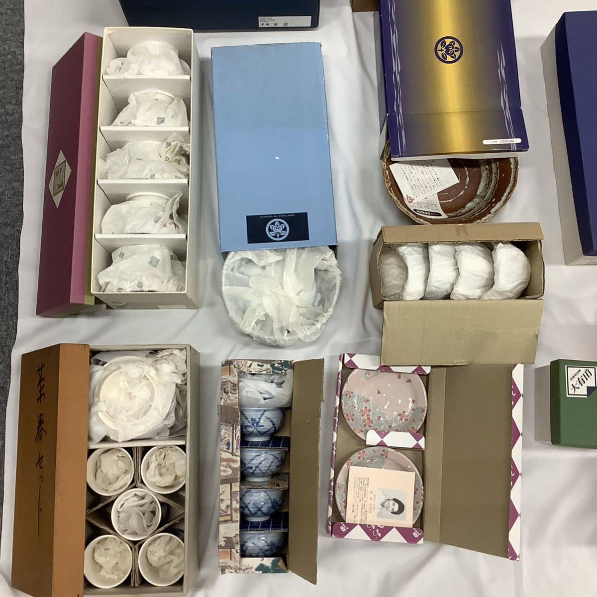 京都 ブランド 4点｜ナルミ・たち吉・庫山窯・備前風 盛鉢 食器セット 和食器の通販 和食器通販 たち吉オンラインショップ（TACHIKICHI 橘吉 たち吉オンラインショップ_TACHIKICHI | 猪俣政昭 - 陶器 ごま ラクマ
