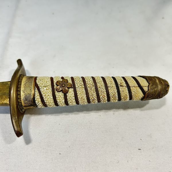 1円〜］中古 尾形刀剣 軍刀 大日本帝国 海軍 士官短剣 剣帯セット 模造