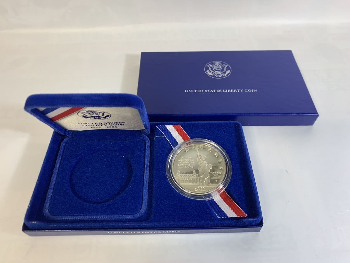 アメリカ合衆国　リバティコイン 1886-1986 自由の女神　UNITED STATES MINT 1ドル銀貨　①_1