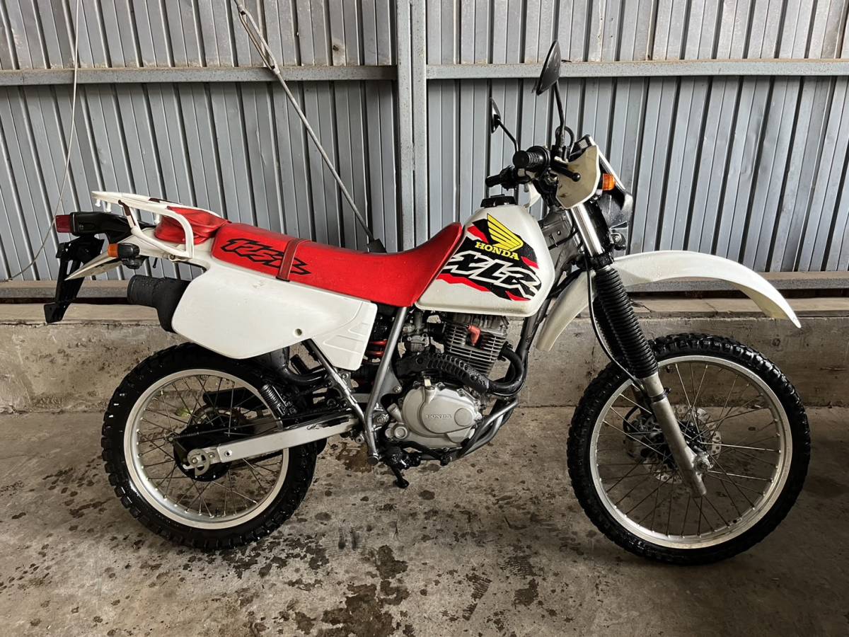 ホンダ XLR125R JD16 エンジン始動確認済み 現状販売 バンガレ 大和市内配送可 京都引き取り可 XLR125R Yahoo!オークション - 書類付き 販売証明書有り XLR125Rの