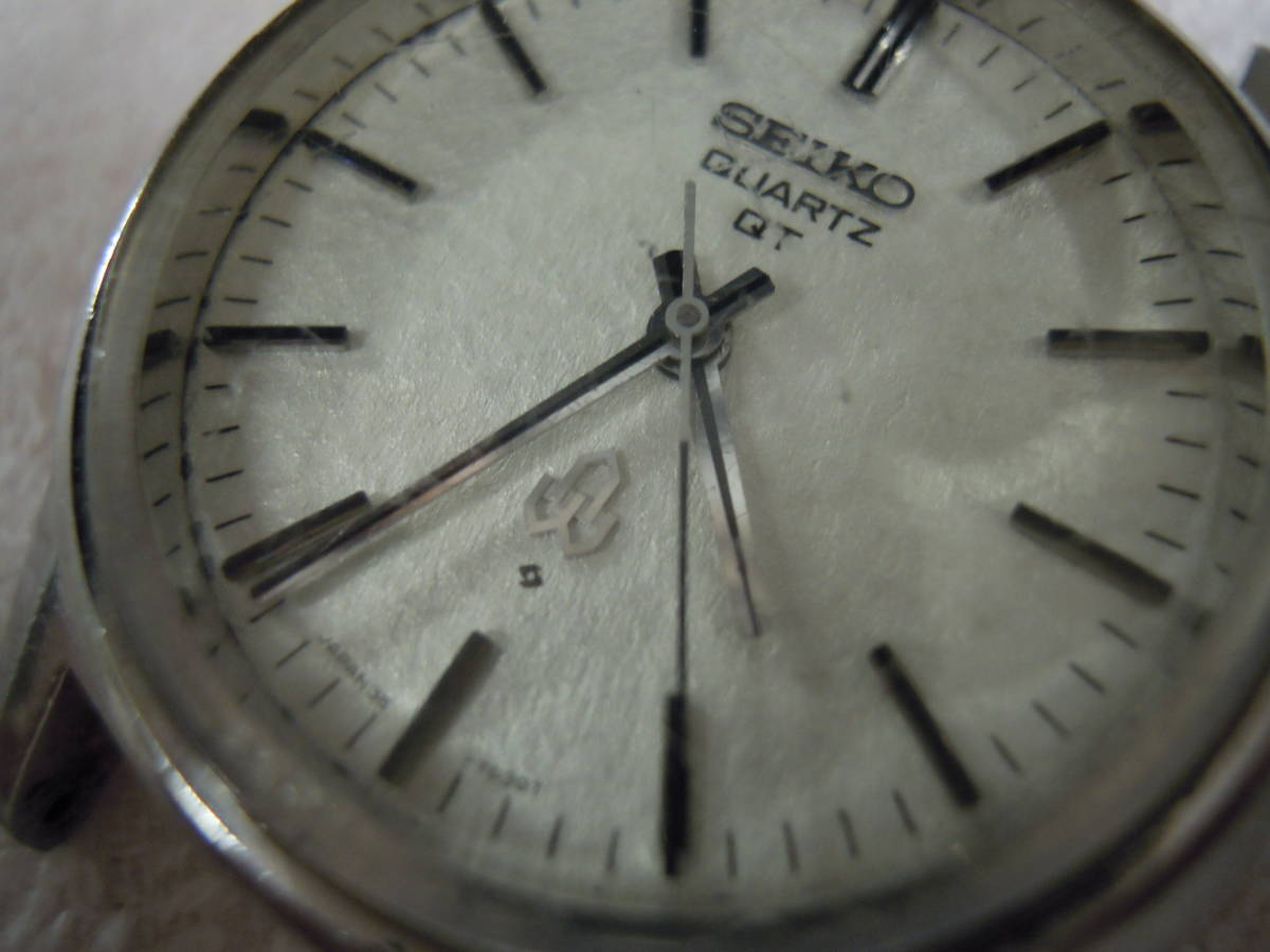 SEIKO セイコー QUARTZ QT 38クオーツ 38-7030 雪白/スノーフレーク 