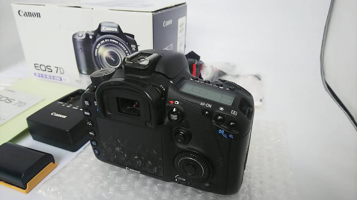 限定配送 キヤノン Canon EOS 7D 付属品 元箱（レンズキット） レンズ