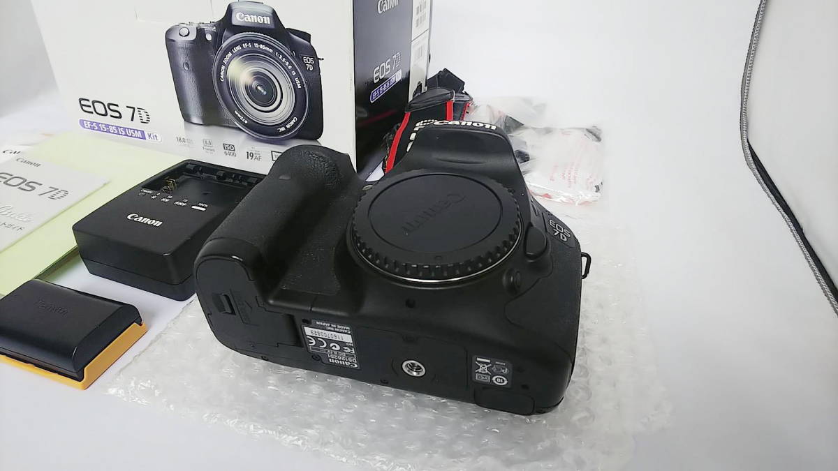 限定配送 キヤノン Canon EOS 7D 付属品 元箱（レンズキット） レンズ