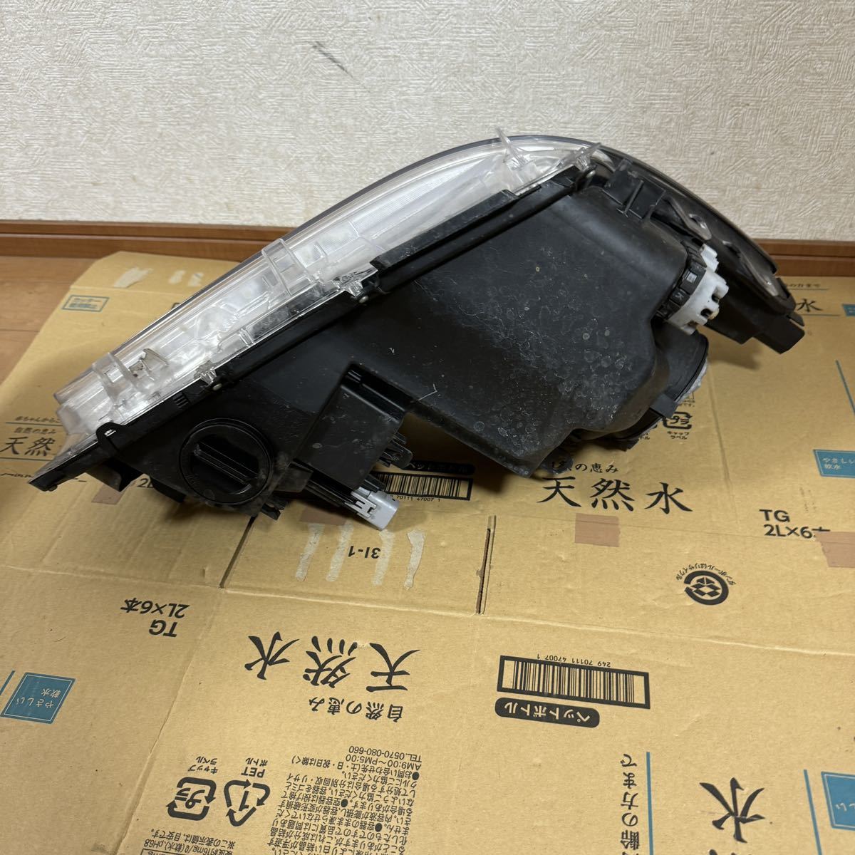 トヨタ クラウンアスリート GRS210/AWS210 前期 左ライト/左ヘッド