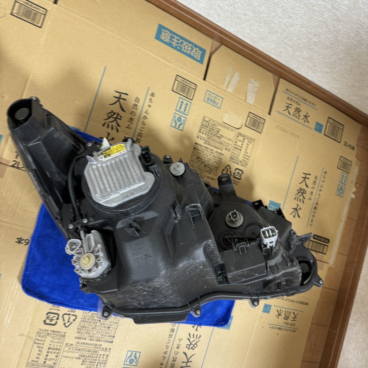 トヨタ クラウンアスリート GRS210/AWS210 前期 左ライト/左ヘッド