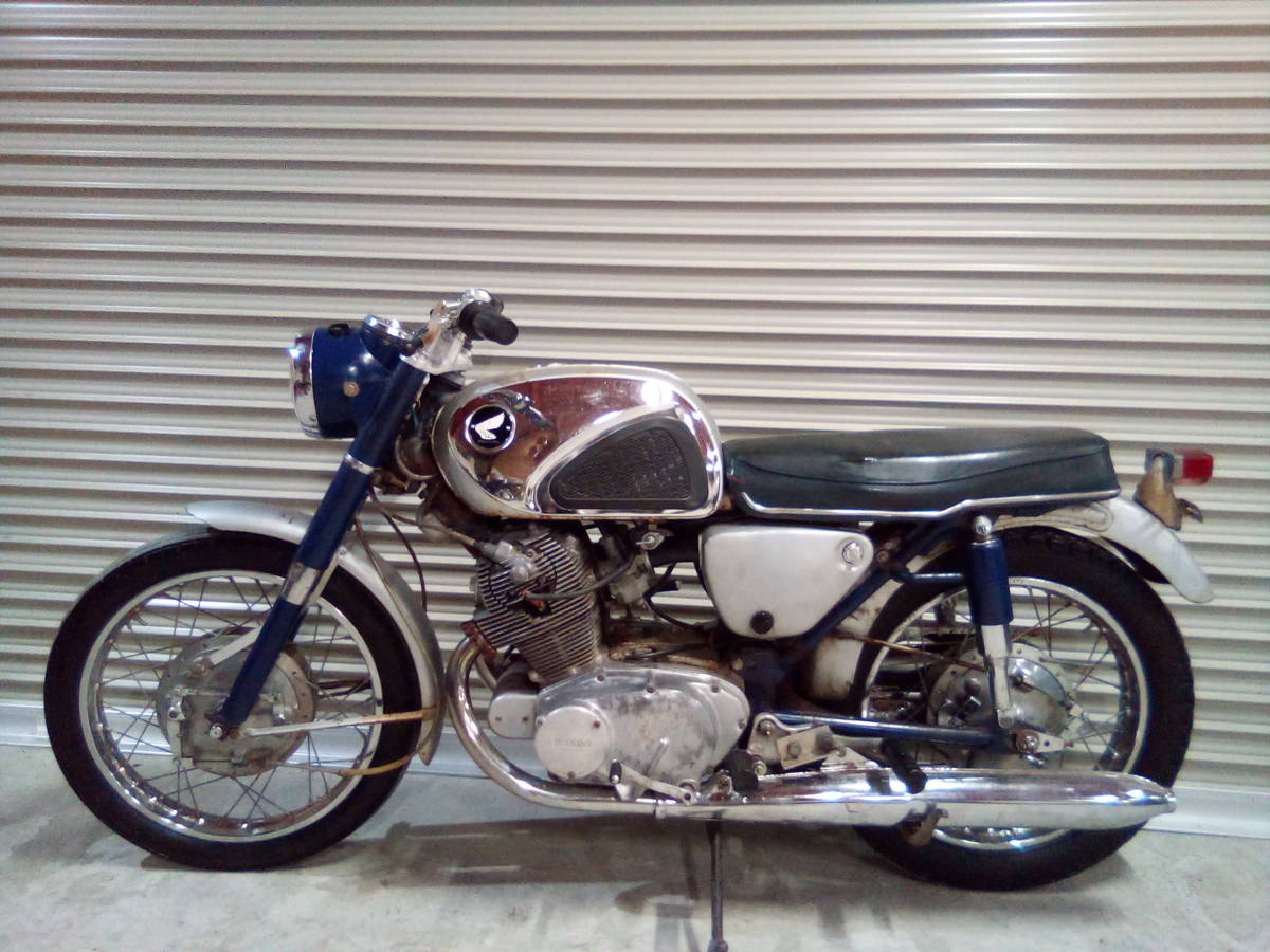 ホンダ初の世界戦略CB72の超絶マニアック仕様!?このバイクに CB72