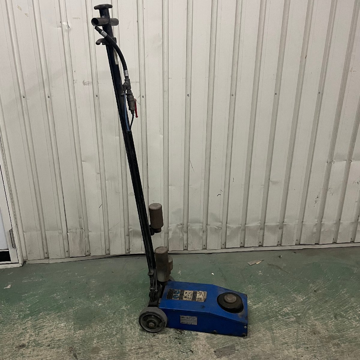 中古(O3)☆長崎ジャッキ 低床トラックジャッキ 型式：NTJ-20W-120H 