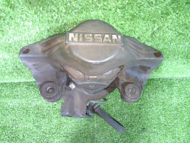 スカイライン E-HCR32 右リアキャリパー 未テスト ジャンク