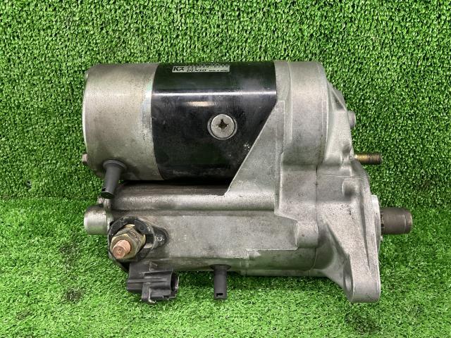 トヨタ ミリ波レーダーセンサー C-HR 88210-10070