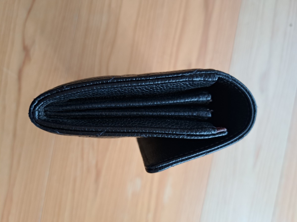 CHANELシャネル　マトラッセ　ココマーク　キャビアスキン　２つ折り　長財布