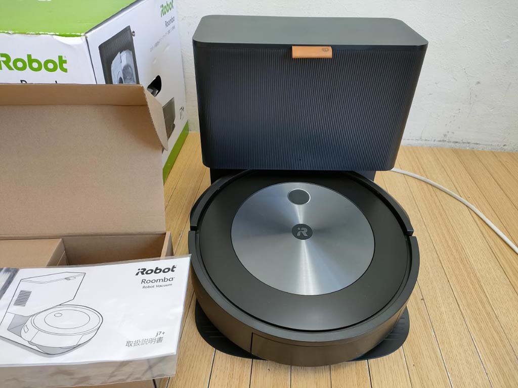 ★iRobotアイロボット Roombaルンバ J7+★ロボット掃除機