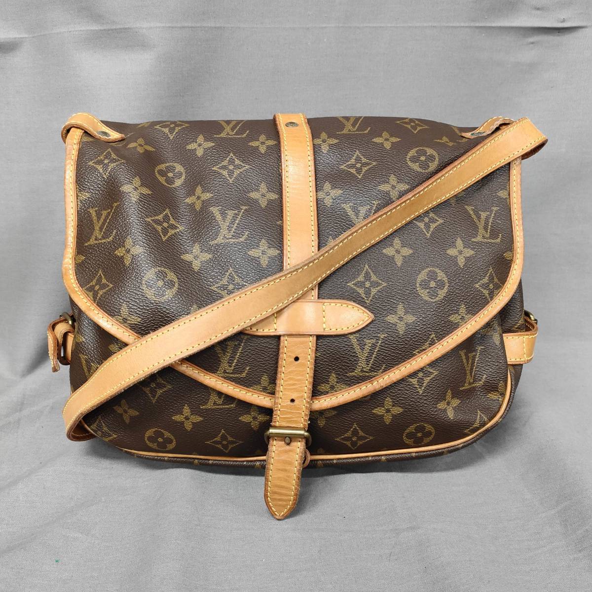 051128 251442 LOUIS VUITTON ルイヴィトン モノグラム ソミュール30 M42256 ショルダー/斜め掛けショルダー 鞄 