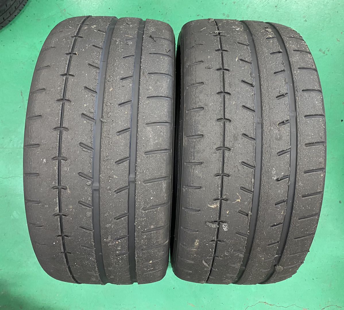 ヨコハマ アドバン A052 245/40r17 2本セット　製造23年42週