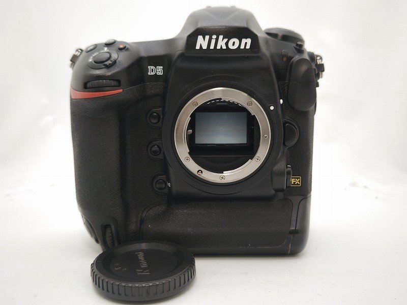 Nikon D5 ボディ ニコン ショット数約164000回 ボディ D5 XQD-Type