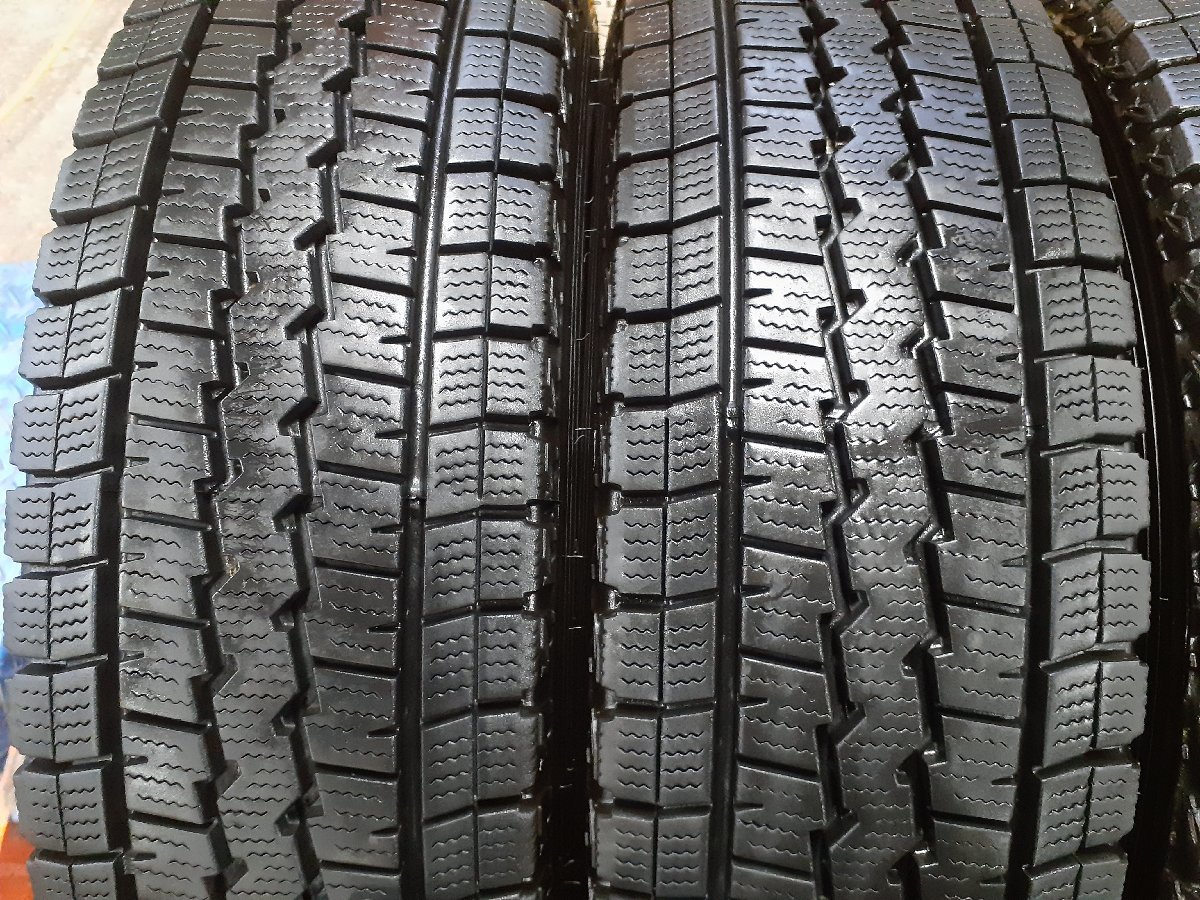 パF4466□195/80R15 107/105L LT 4本価格 DUNLOP WINTER MAXX SV01