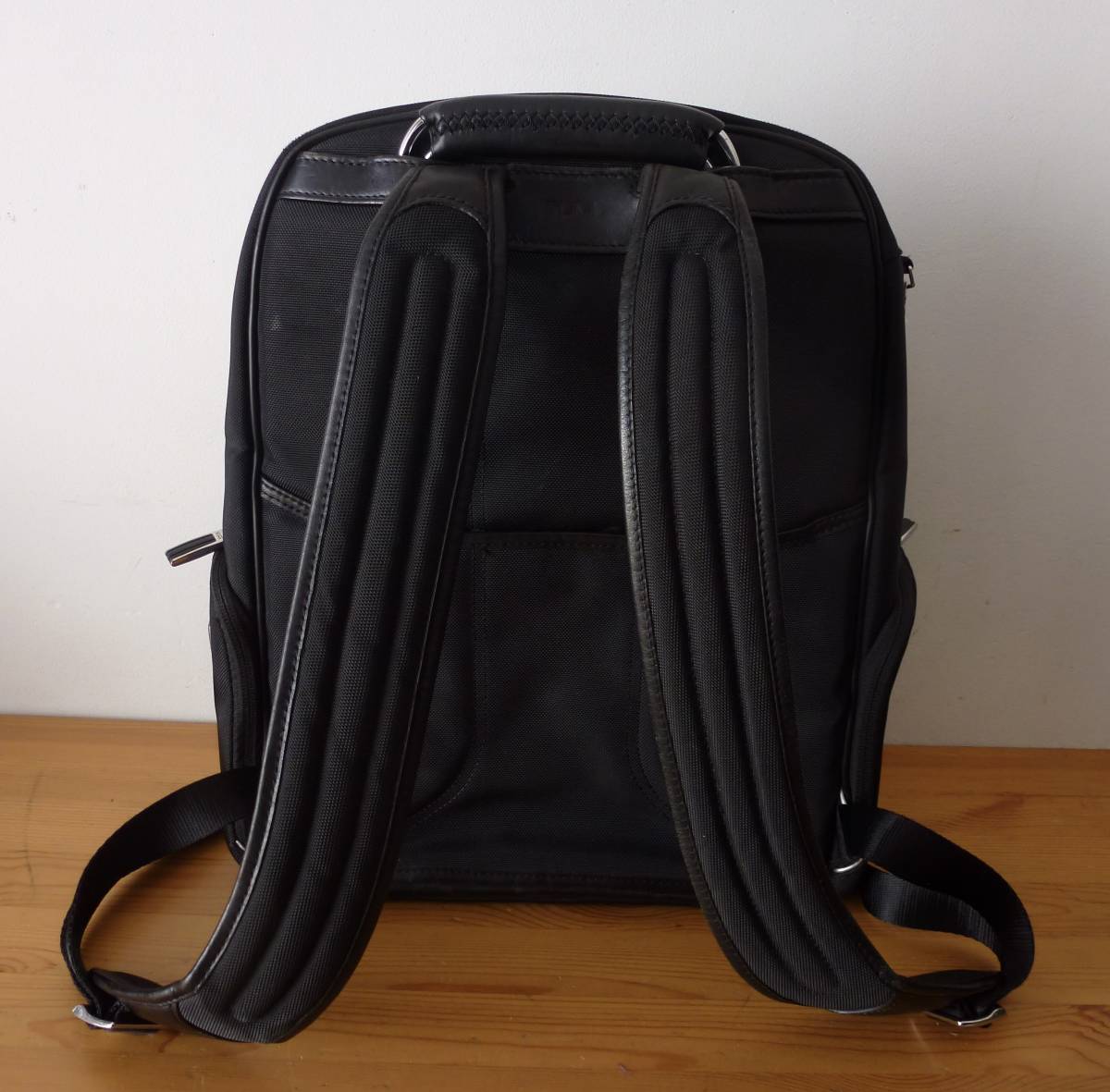 TUMI トゥミ ARRIVE LOGAN アリーヴェ ローガン リュック 黒 PC収納
