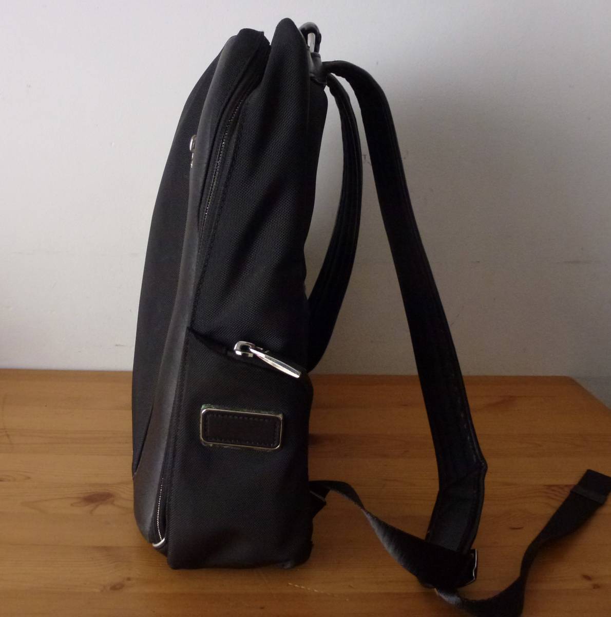 TUMI トゥミ ARRIVE LOGAN アリーヴェ ローガン リュック 黒 PC収納