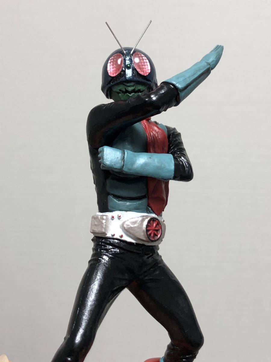HG 塗装 リペイント 改造 仮面ライダー 旧1号 複眼クリア 発光