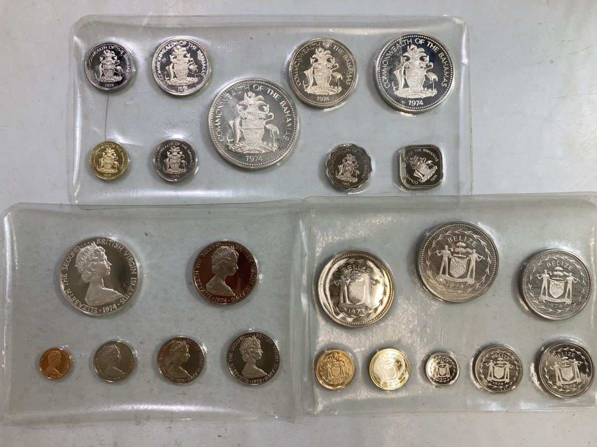 Yahoo!オークション -「エリザベス女王 25」(硬貨) 在位25周年記念硬貨 大型硬貨 直径38.4mm （12-4）海外コインセット  エリザベス2世在位25周年 ヴァージン諸島 バハマ クック諸島 プルーフ［レターパックプラス］