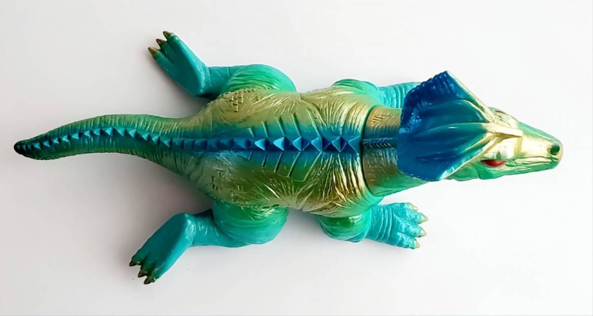リッガー ソフビ やまなや 怪獣郷 ウルトラセブン 黄緑色成型 長さ29cm 