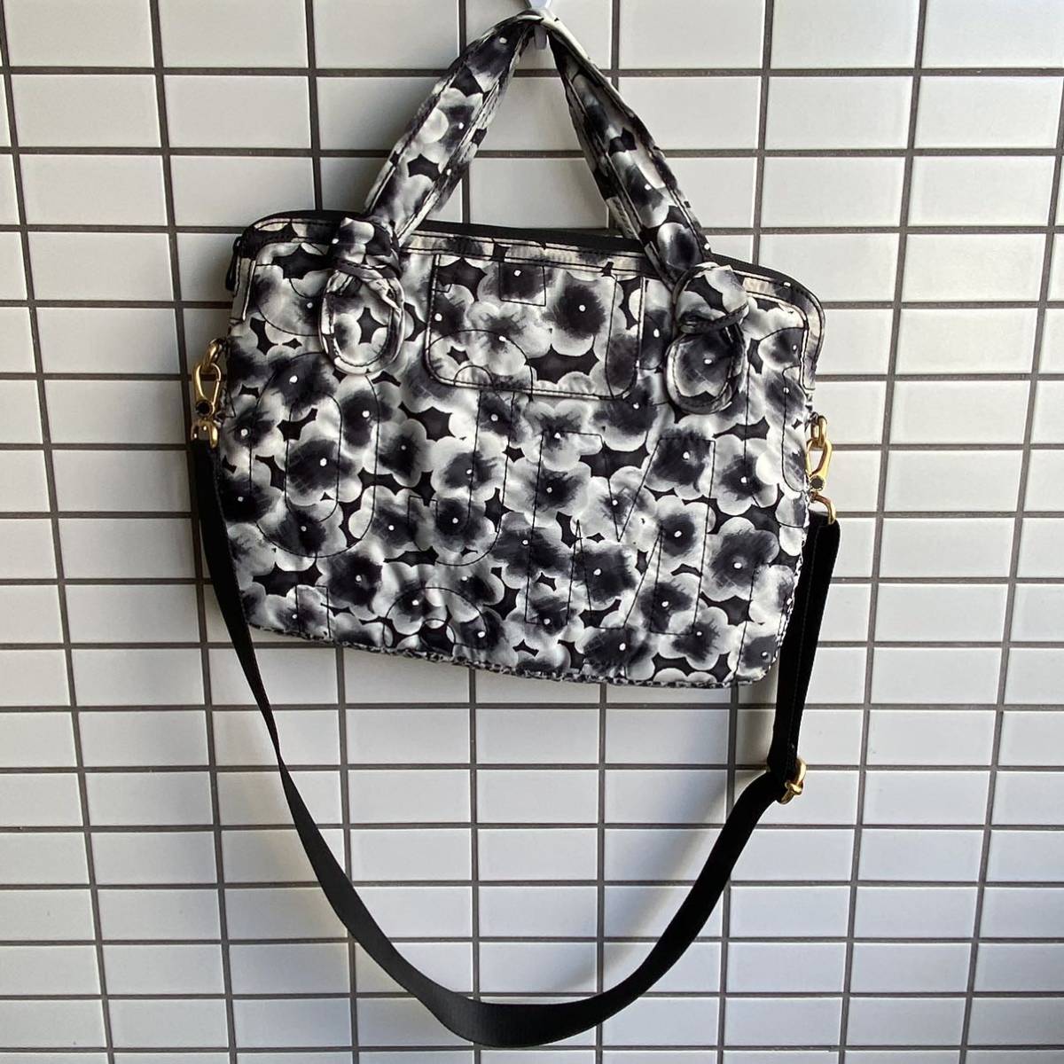 マークバイマークジェイコブス MARC BY MARC JACOBS 2way PCケース 