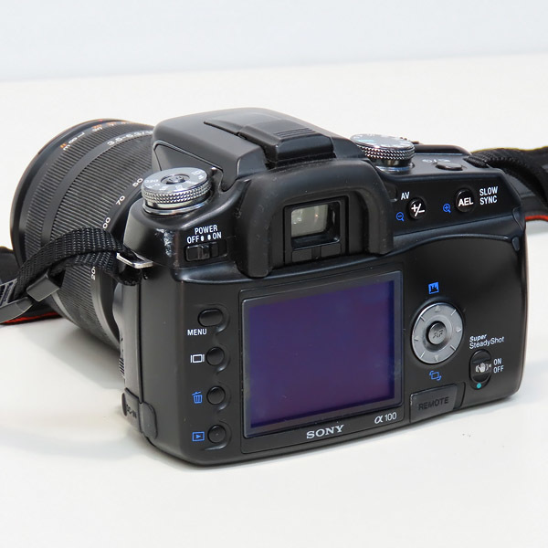 ■ジャンク 中古 SONY DSLR-A100 デジタル一眼レフカメラ dt 18-200/3.5-6.3 レンズ 本体 ボディ バッテリーあり バック