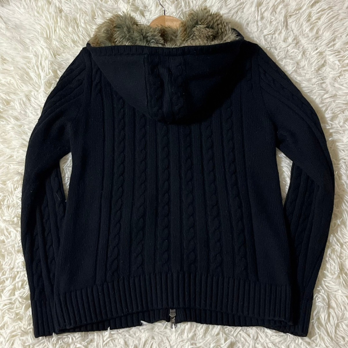 極美品/L○バーバリーブラックレーベル ボアファー ケーブル編み