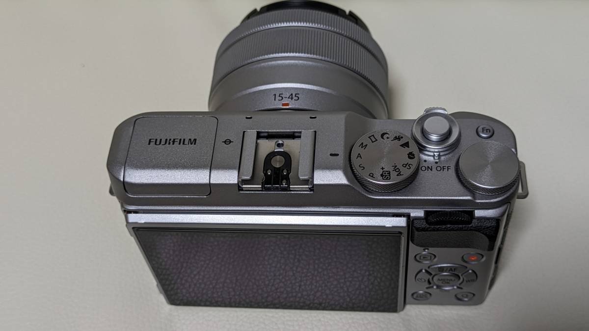 カメラ Fujifilm X-A5 シルバー 15-45mmレンズ