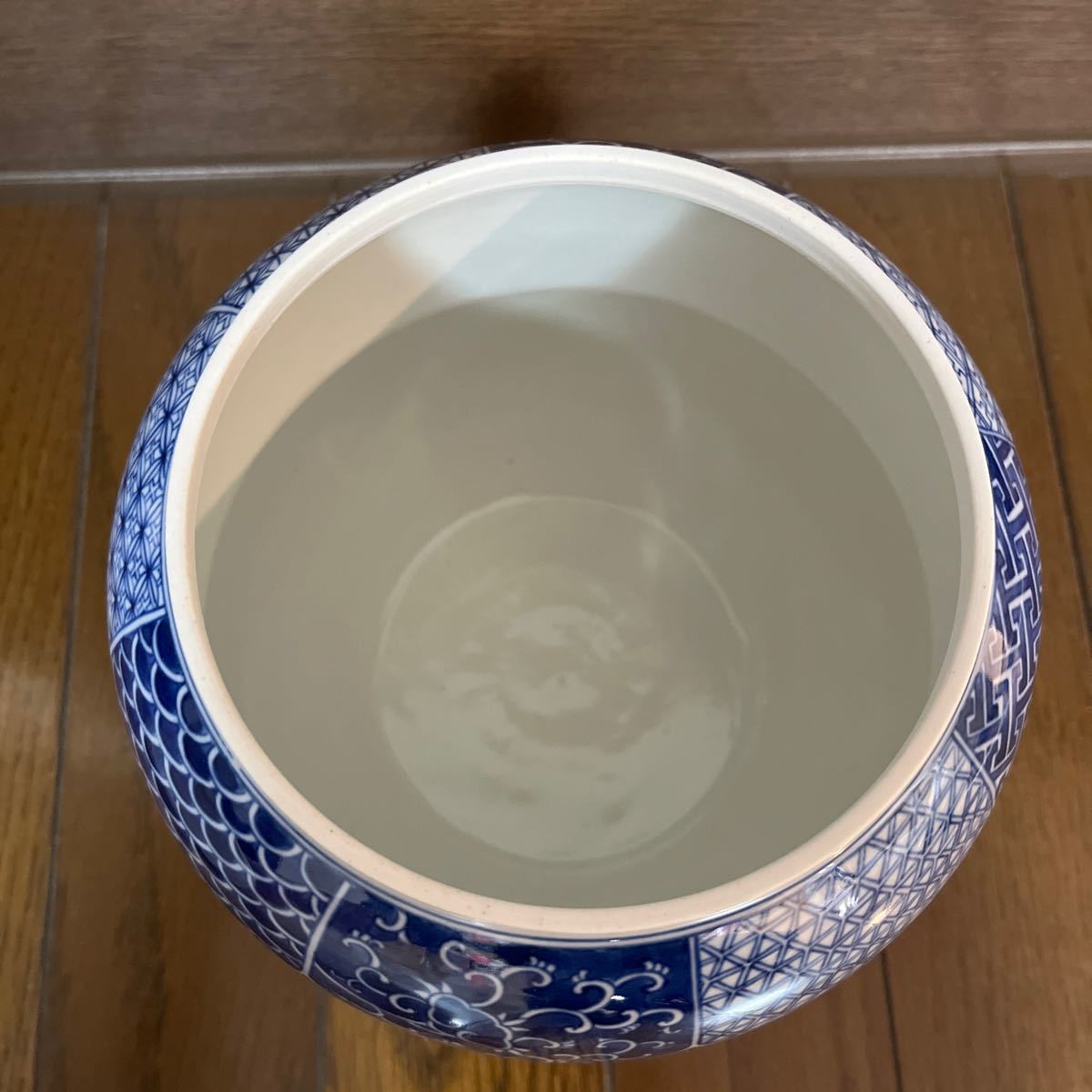 中国 清時代 青花 / 染付松鼠花草文壺 茶道具 清染付筆洗花