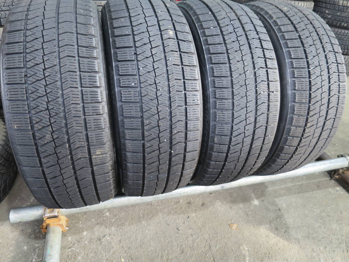 215/45R18 89Q ◆ブリヂストン BLIZZAK VRX2◆ 4本 B2086 スタッドレス