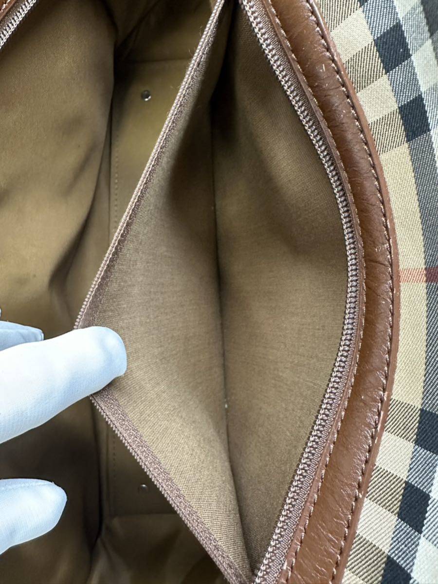 バーバリー BURBERRY ノバチェック ボストンバッグ 旅行用 赤