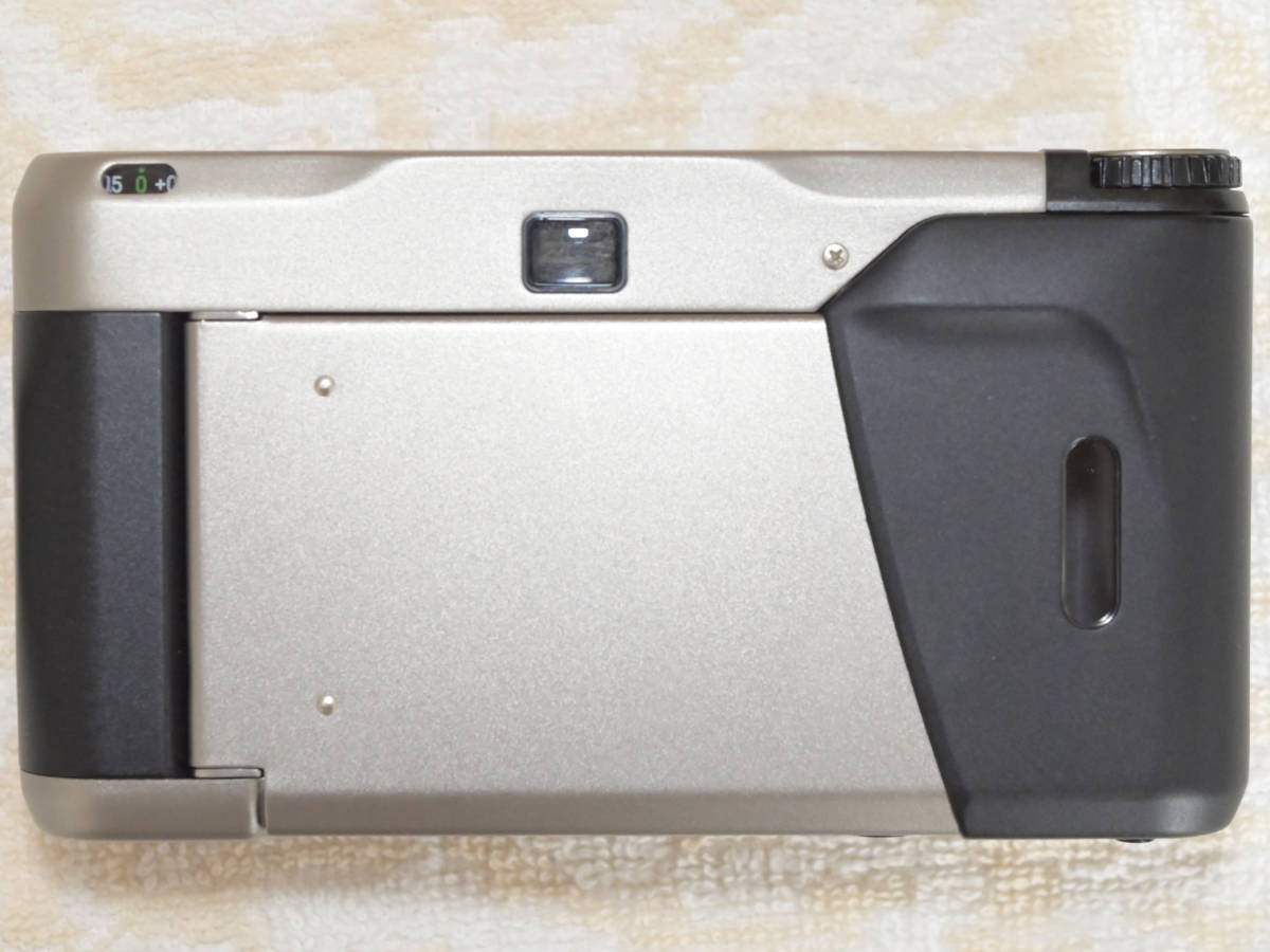 CONTAX コンタックス T2 データーバック付き 送料込 CONTAX T2