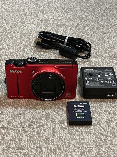 S8100 COOLPIX Nikon ニコン - レッド デジタルカメラ コンパクト