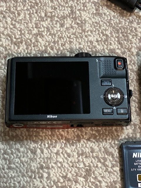 S8100 COOLPIX Nikon ニコン - レッド デジタルカメラ コンパクト