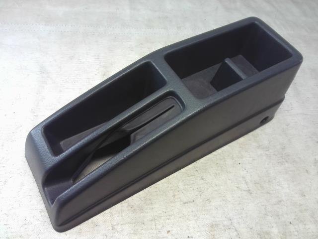 8114 ジムニー E-JA22W センターコンソール 75871-82C00 純正 ドリンク 