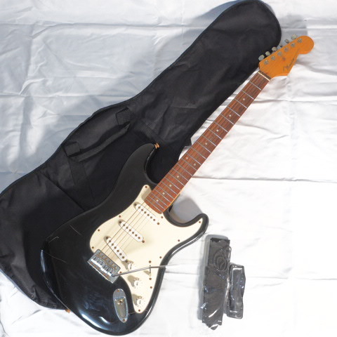 Mavis ストラトタイプ エレキギター ソフトケース付き イシバシ楽器