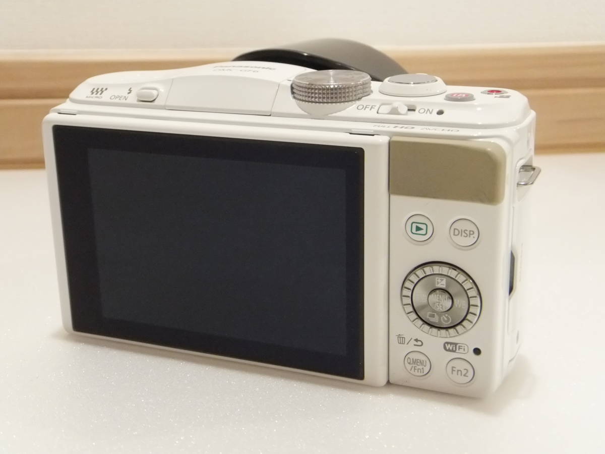 パナソニック LUMIX DMC-GF6-W ホワイト ダブルズームキット 純正予備