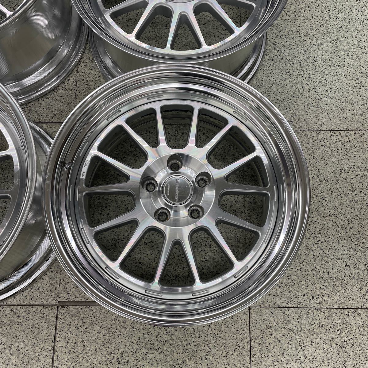 WORK seeker 18インチ 10J +35 2本 9J+30 2本 PCD114.3 4本セット(5穴 